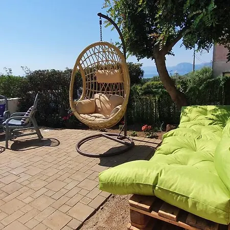 Le Ginestre Bed & Breakfast