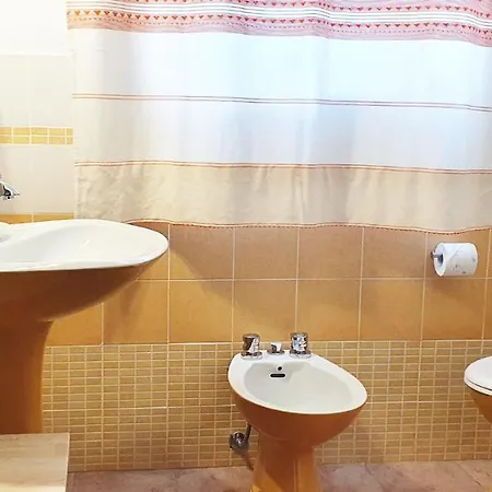 Le Ginestre Bed & Breakfast *